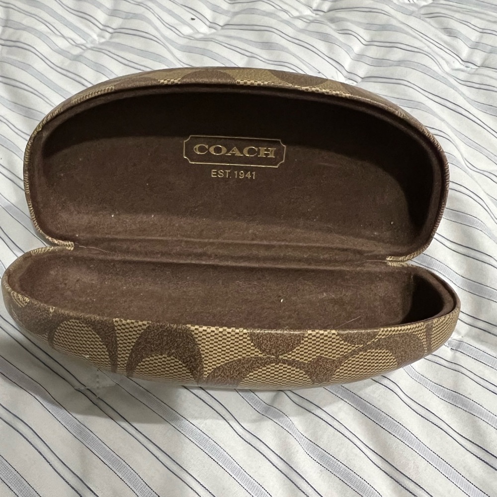 Coach glasses case - Picture 2 of 2